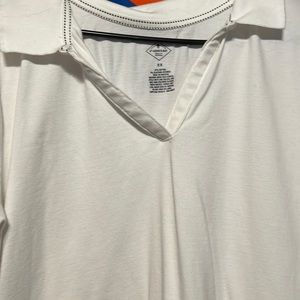 St. John’s bay 2x white buttoned shirt